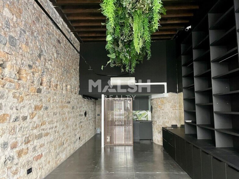 130 Rue Vauban, Lyon for lease - Interior Photo - Image 2 of 6