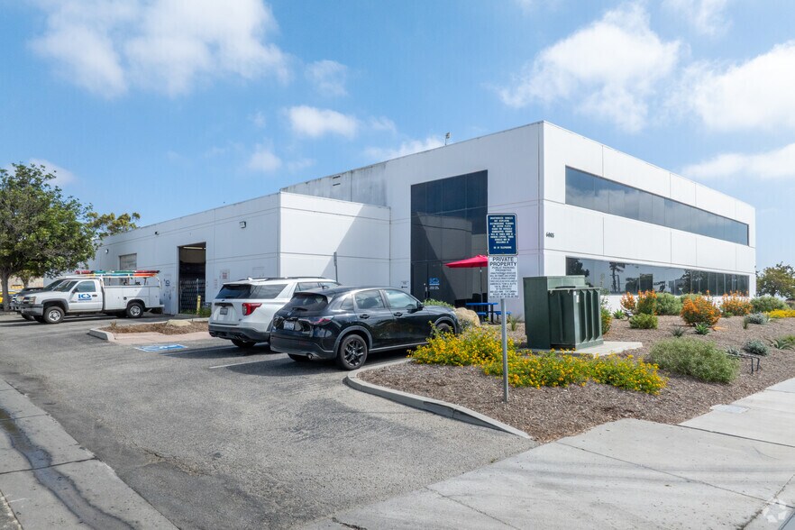6085 King Dr, Ventura, CA à vendre - Photo du bâtiment - Image 2 de 3