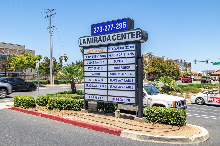 277 S Rancho Santa Fe Rd, San Marcos, CA à louer - Photo de l’enseigne - Image 2 de 13