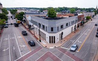 Plus de détails pour 105 E Wisconsin Ave, Oconomowoc, WI - Bureau à vendre