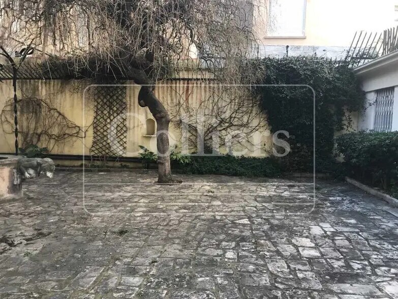 Bureau dans Marseille à louer - Photo du bâtiment - Image 2 de 12