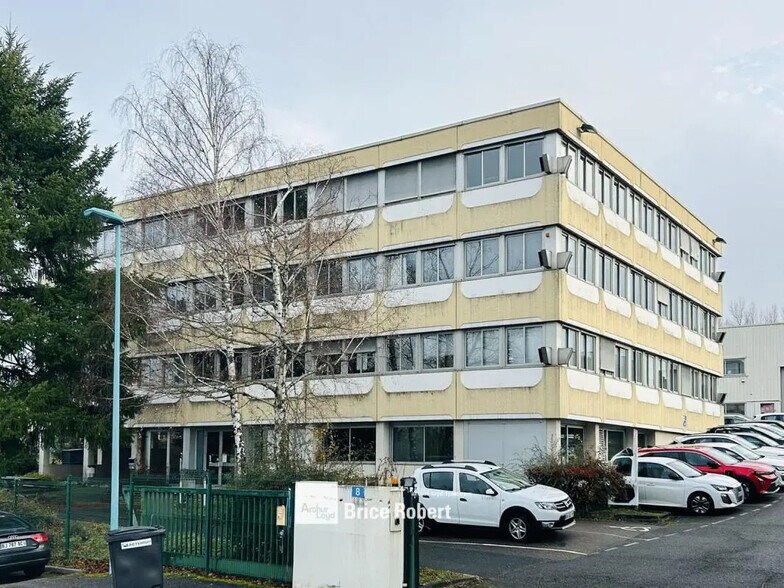 8 Chemin Des Joncs, Dardilly for sale - Building Photo - Image 2 of 4