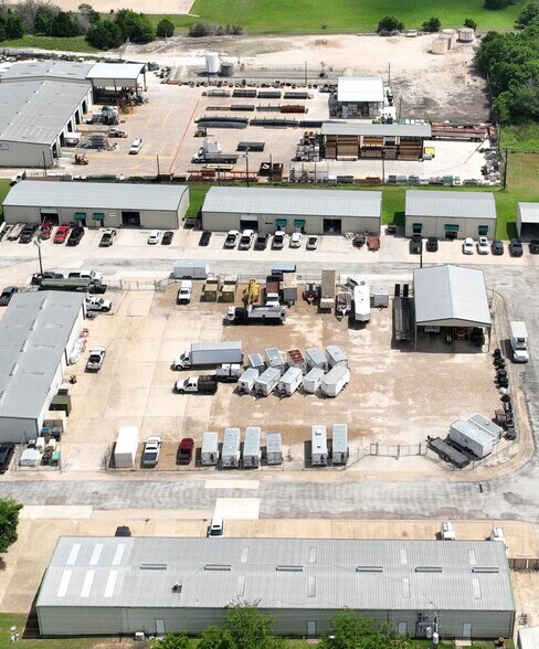 10500 State Highway 30, College Station, TX for lease - Building Photo - Image 3 of 4
