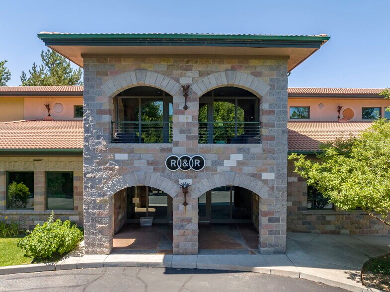 6160 Plumas St, Reno, NV à louer - Photo du bâtiment - Image 3 de 50