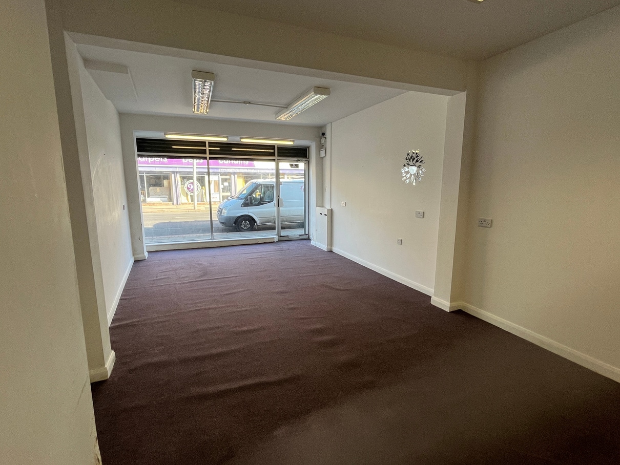 505-507 Hessle Rd, Hull for lease Interior Photo- Image 1 of 3