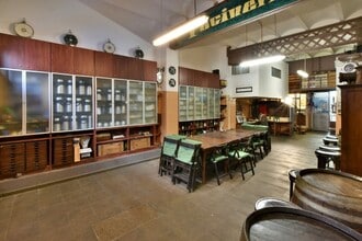 Commerce de détail dans L'Hospitalet de Llobregat, Barcelona à louer Photo intérieure- Image 1 de 20