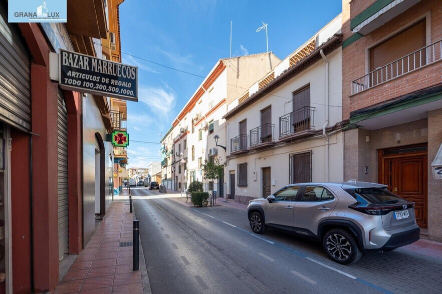 Calle San Ildefonso, 10, Peligros, Granada for sale - Building Photo - Image 2 of 29