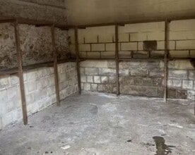 Langhurst Barn, Chiddingfold for lease Interior Photo- Image 1 of 3