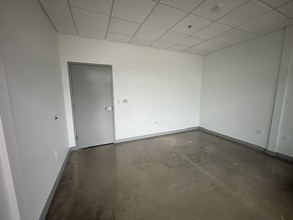 1450 Curtis Ln, Allen, TX for lease Interior Photo- Image 1 of 2