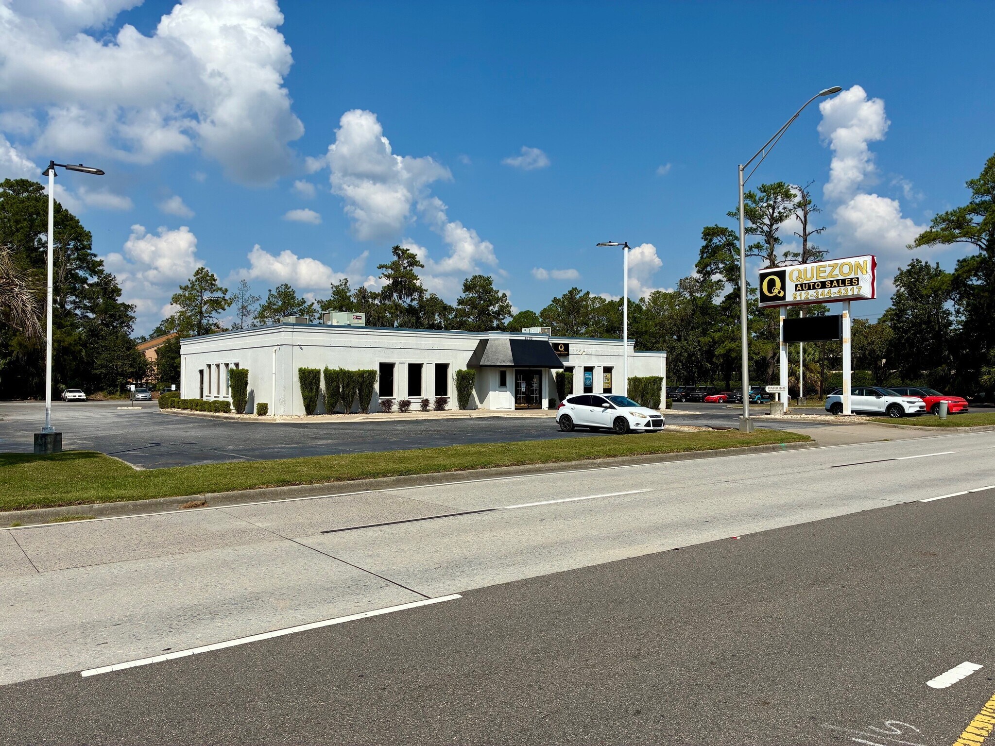 6705 Abercorn St, Savannah, GA à vendre Photo du bâtiment- Image 1 de 1