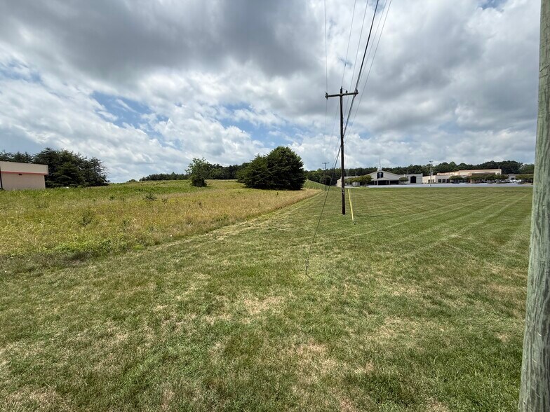 0 S Main St, King, NC à vendre - Photo du bâtiment - Image 3 de 19