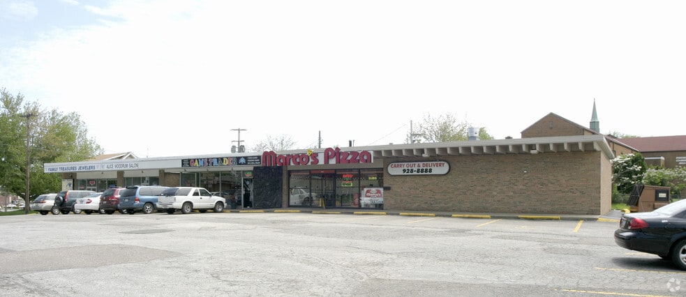 424-430 Portage Trl, Cuyahoga Falls, OH for lease - Building Photo - Image 2 of 3