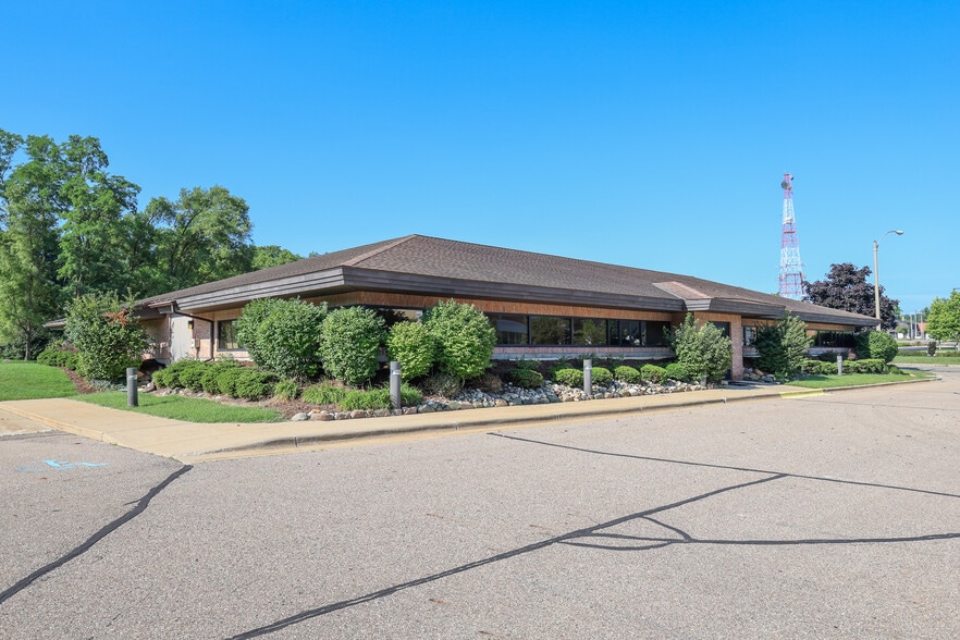 1727 S Park St, Kalamazoo, MI for sale - Building Photo - Image 2 of 13