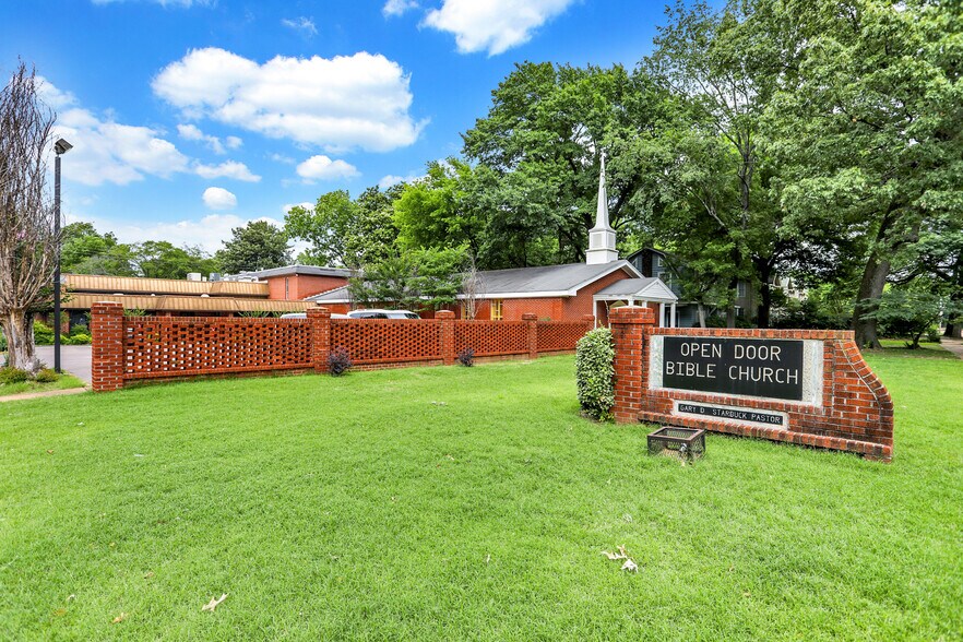 1792 N Parkway, Memphis, TN à vendre - Photo du bâtiment - Image 2 de 39