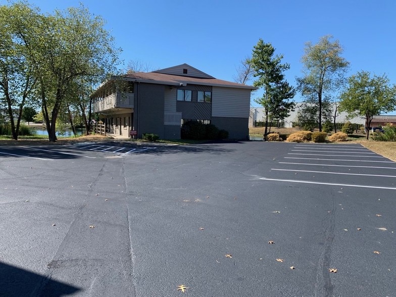 11223 Cornell Park Dr, Cincinnati, OH for sale - Building Photo - Image 2 of 14