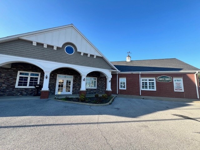 327 2nd St, Henderson, KY à louer - Photo du bâtiment - Image 2 de 5