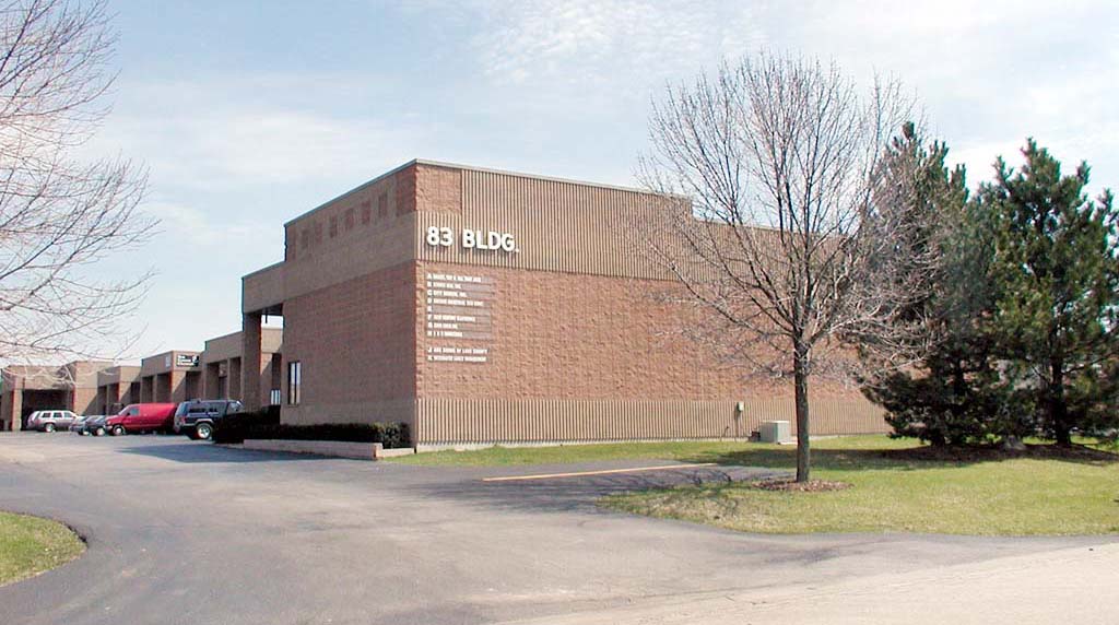 83 Ambrogio Dr, Gurnee, IL for lease Primary Photo- Image 1 of 3
