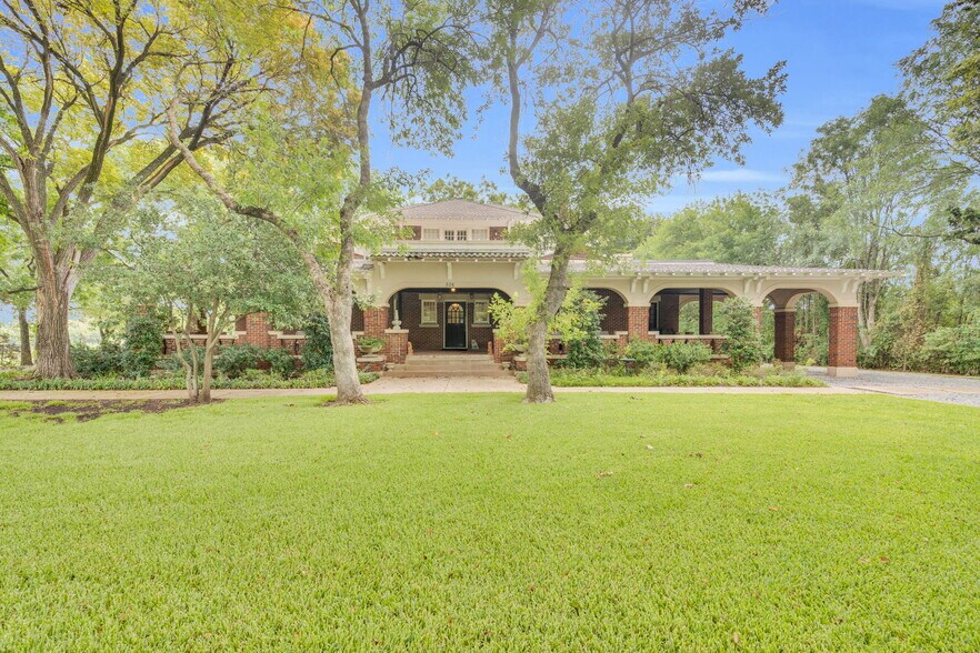 508 S 9th St, Midlothian, TX à louer - Photo du bâtiment - Image 2 de 31