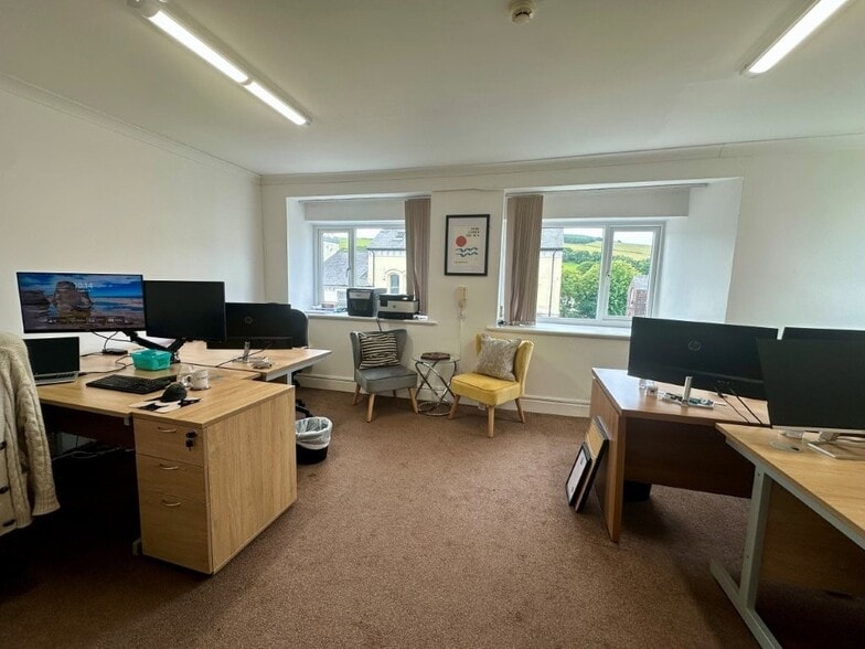 14-16 Peel Rd, Douglas for lease - Interior Photo - Image 2 of 3