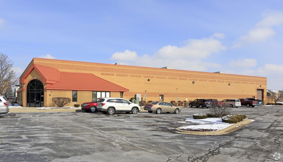 18531 Spring Creek Dr, Tinley Park, IL for sale - Building Photo - Image 3 of 3