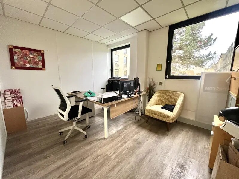57 Boulevard De La République, Chatou for lease Interior Photo- Image 1 of 10