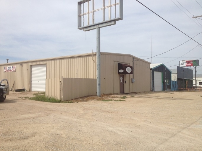 4211 S Chadbourne St, San Angelo, TX for lease - Primary Photo - Image 1 of 11
