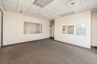 3085 E Flamingo Rd, Las Vegas, NV for sale Interior Photo- Image 1 of 5