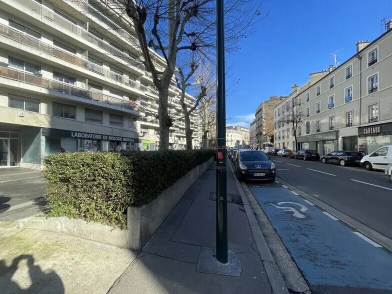 Commerce de détail dans Asnières-sur-Seine à vendre - Photo du bâtiment - Image 2 de 2