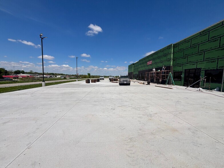 317 Marion City Rd, Palmyra, MO for lease - Building Photo - Image 2 of 3