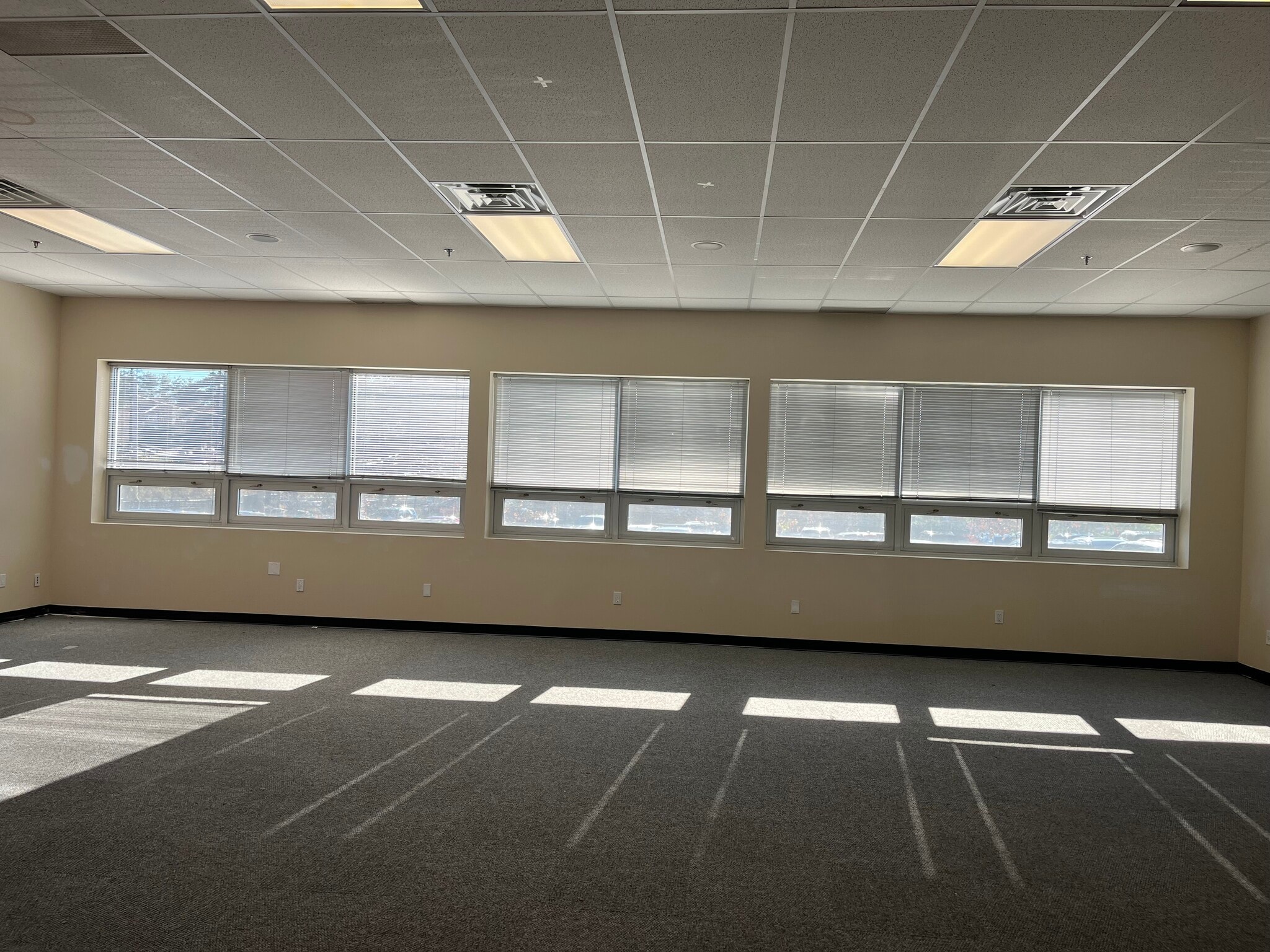 185 Kisco Ave, Mount Kisco, NY for lease Interior Photo- Image 1 of 9