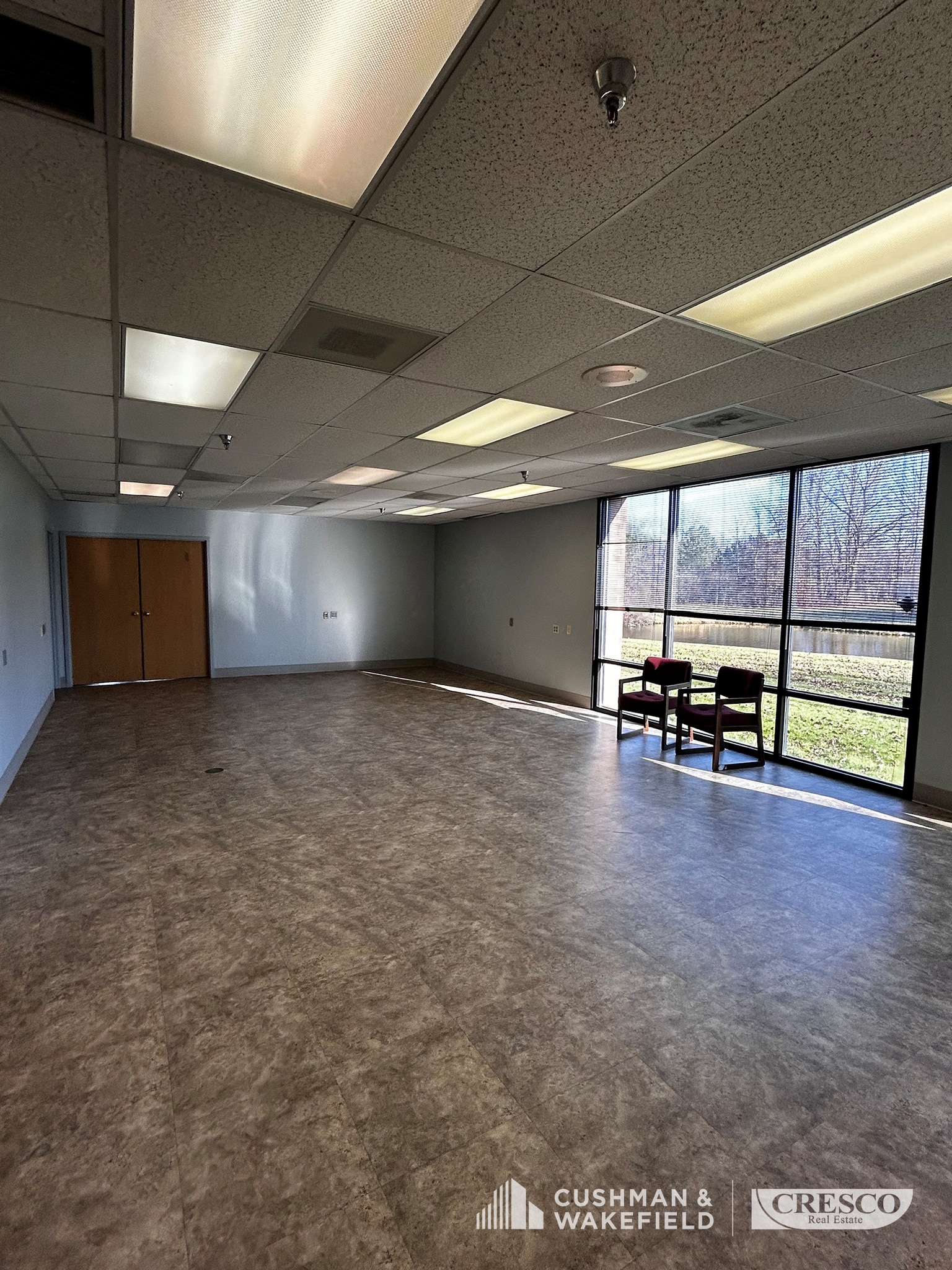31225 Bainbridge Rd, Solon, OH for lease Building Photo- Image 1 of 8