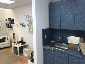 1600-1622 NE 205th Ter, Miami, FL for lease Interior Photo- Image 2 of 2