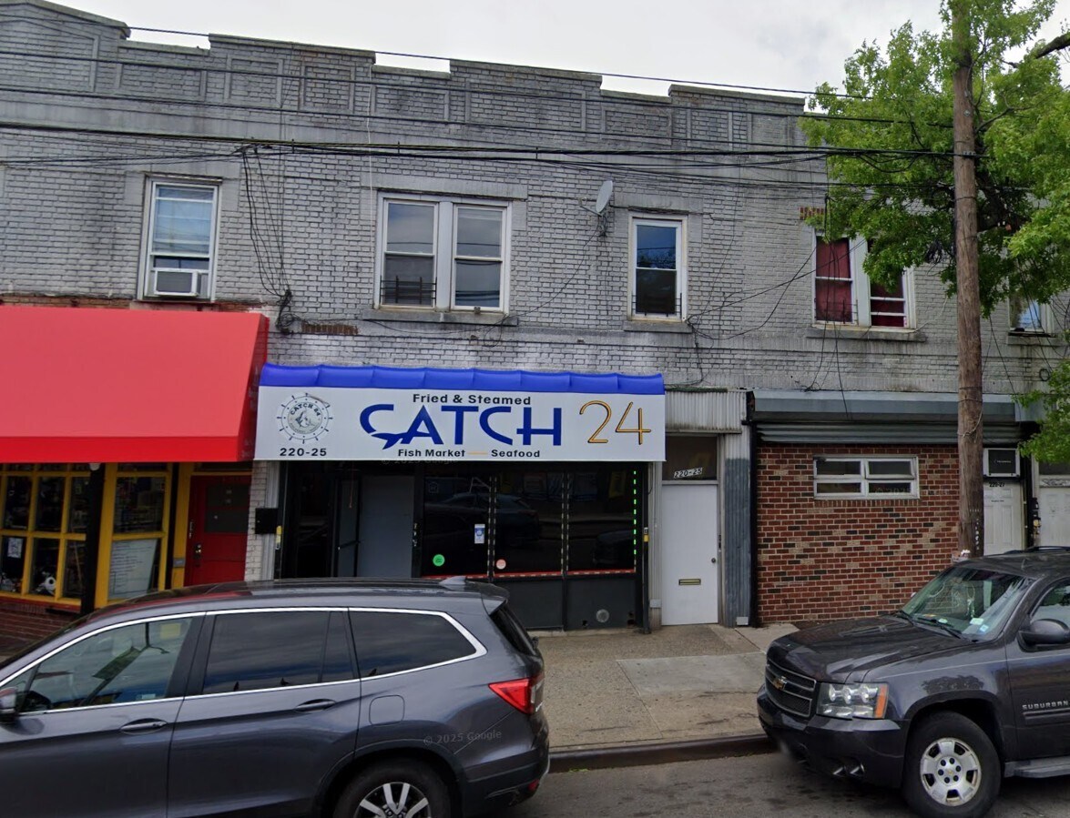 22025 Jamaica Ave, Queens Village, NY à louer Photo principale- Image 1 de 2