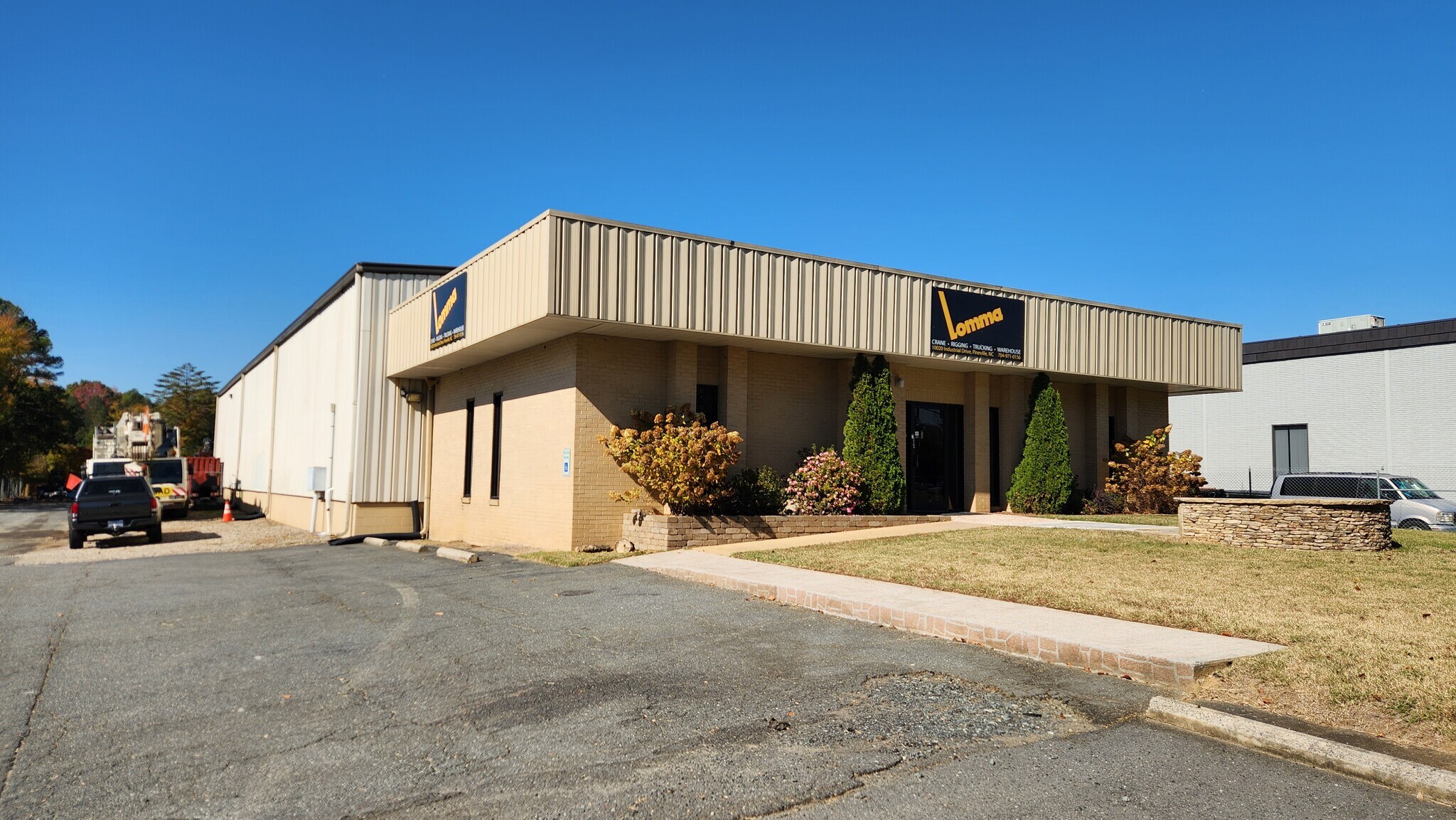 10020 Industrial Dr, Pineville, NC for lease Building Photo- Image 1 of 15