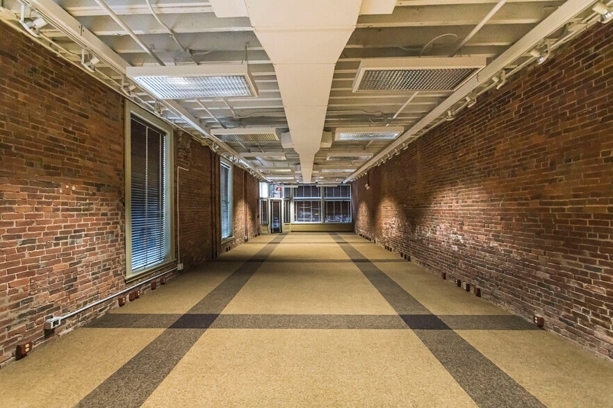 626 & 634 W Main St, Louisville, KY for sale - Building Photo - Image 2 of 4