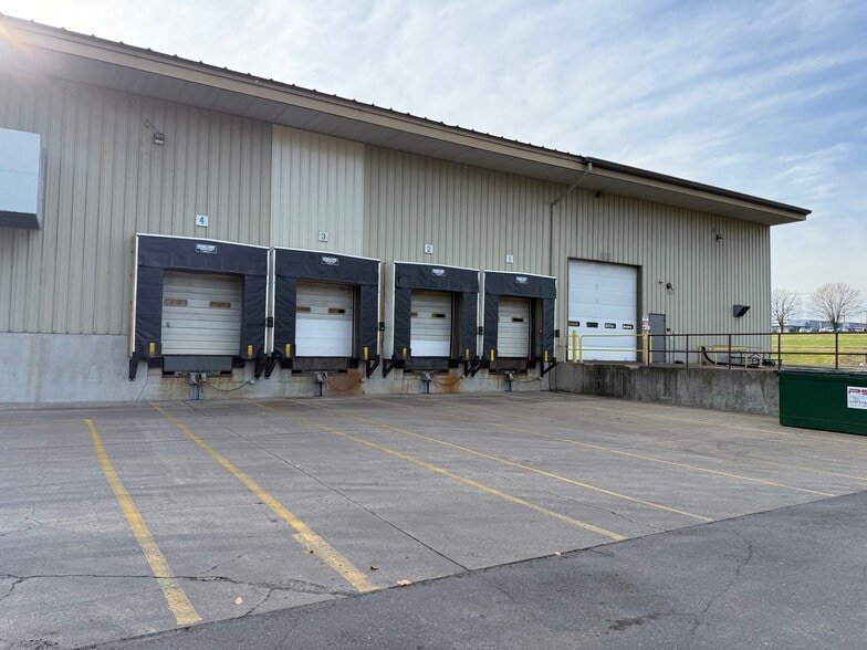 1300 Sauk Ave, Baraboo, WI for lease - Building Photo - Image 3 of 20