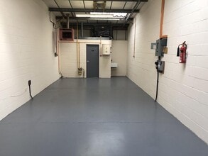 Potters Ln, Milton Keynes à louer Photo intérieure- Image 1 de 1