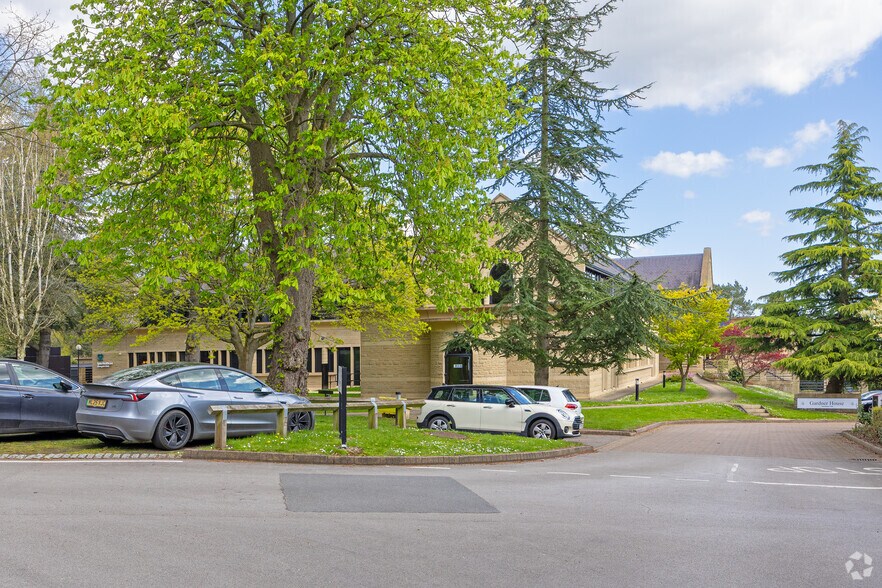 Hornbeam Park Av, Harrogate à louer - Photo du bâtiment - Image 3 de 3