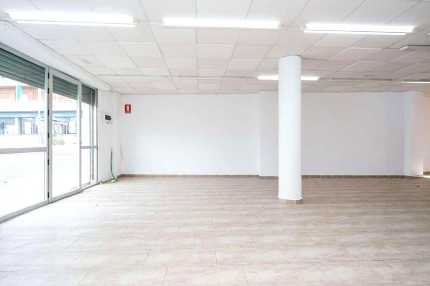 Multifamily in Castellar del Vallès, Barcelona for sale - Interior Photo - Image 2 of 4