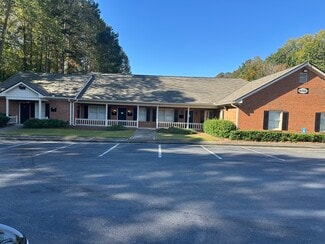 Plus de détails pour 650 Hillcrest Rd, Lilburn, GA - Bureau à louer