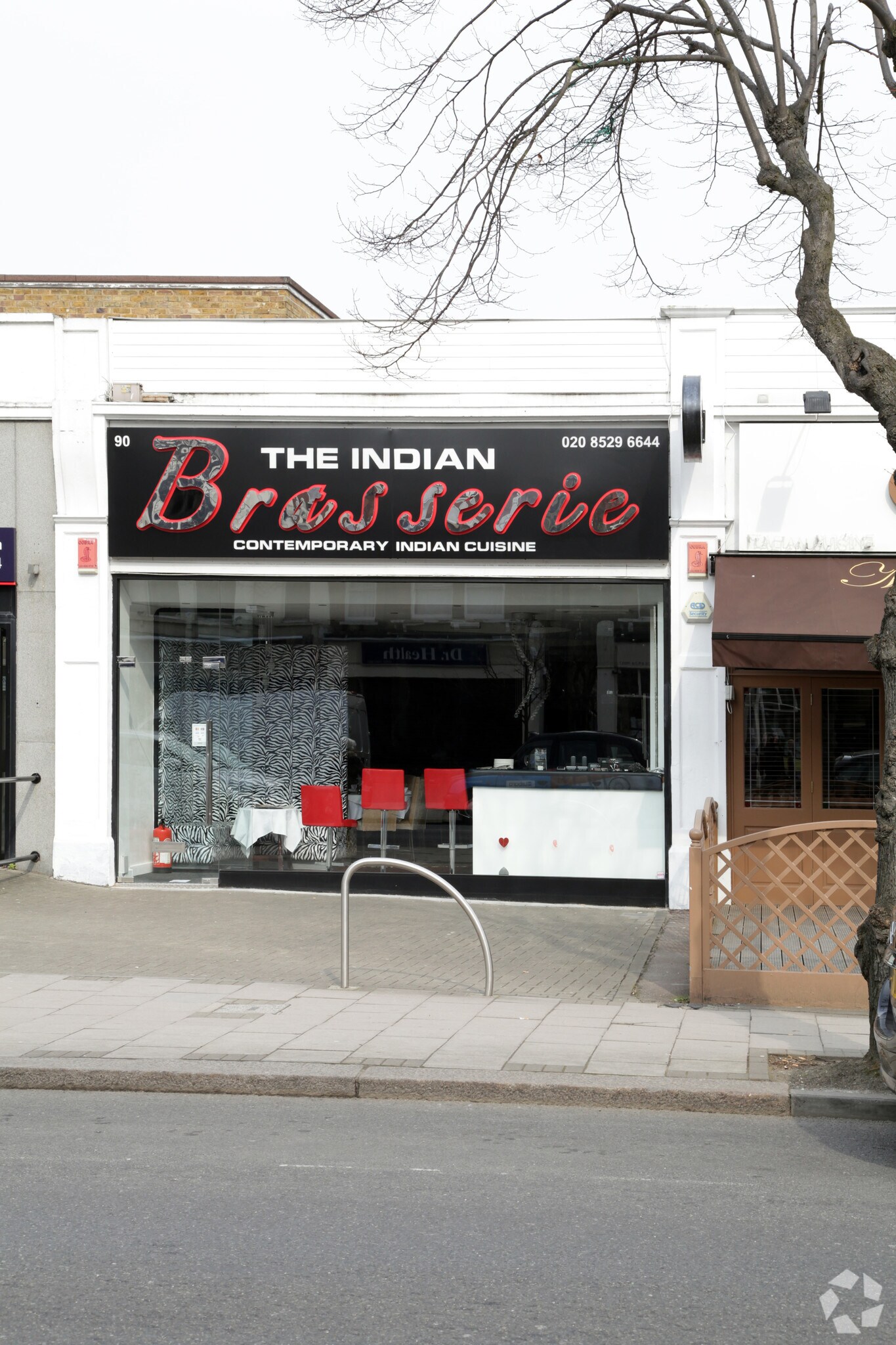 90 Station Rd, Londres à louer Photo principale- Image 1 de 4