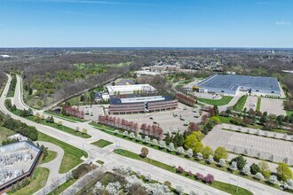 900 N Squirrel Rd, Auburn Hills, MI - AERIAL  map view
