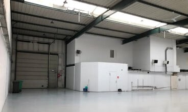 Flex in Villepinte for lease Interior Photo- Image 1 of 6