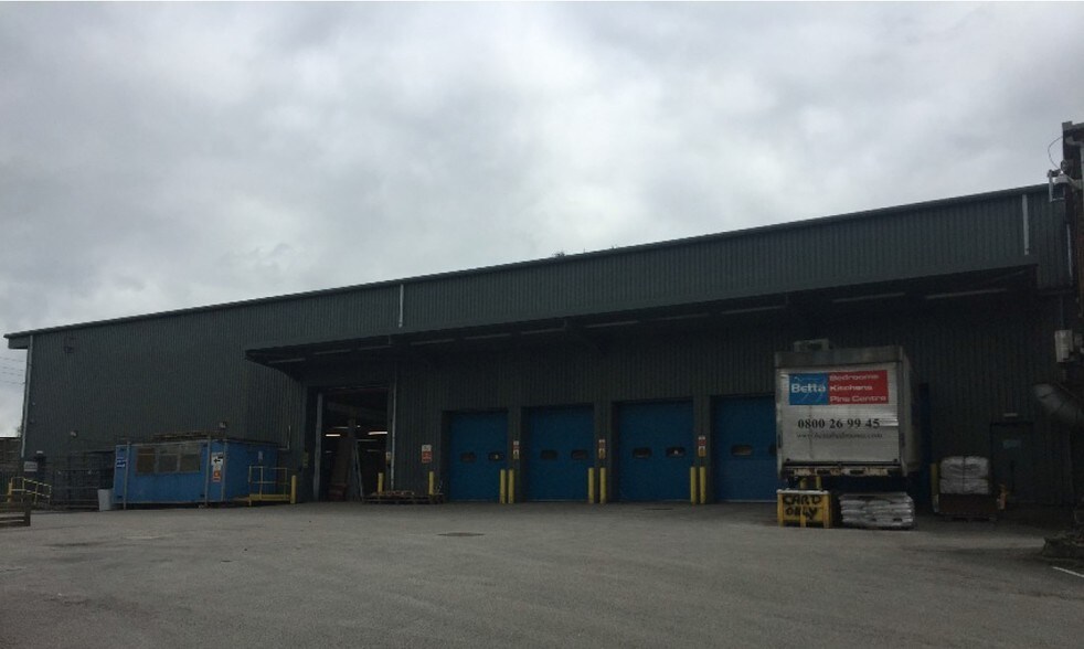 Suthers St, Oldham à louer - Photo du bâtiment - Image 2 de 4