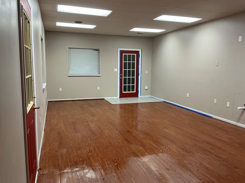 399 Old Germantown Rd, Germantown Hills, IL for lease - Building Photo - Image 3 of 5
