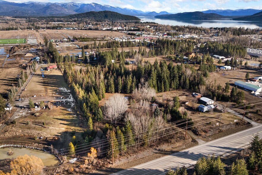 477545 US-95, Ponderay, ID à vendre - Photo du bâtiment - Image 3 de 25