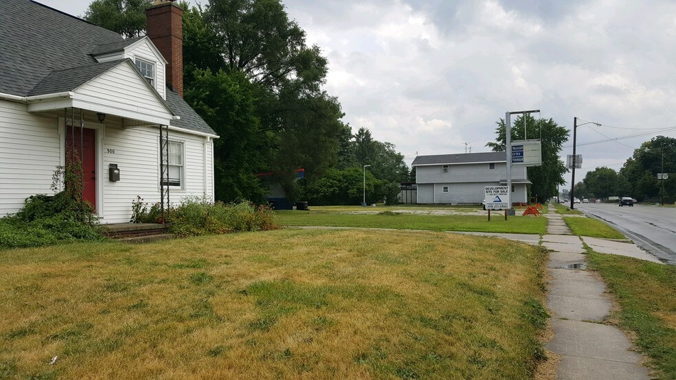 900 N Countyline Rd, Fostoria, OH à vendre - Photo du bâtiment - Image 1 de 3