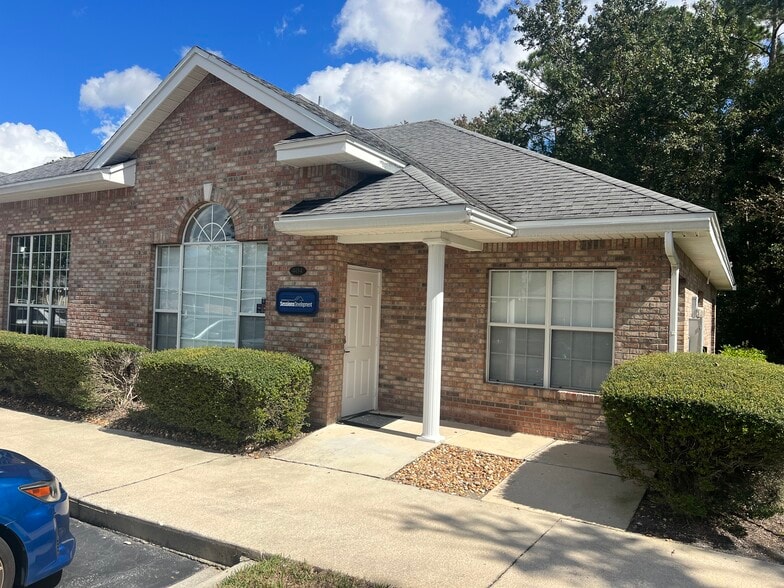 4745 Sutton Park Ct S, Jacksonville, FL for lease - Building Photo - Image 3 of 18