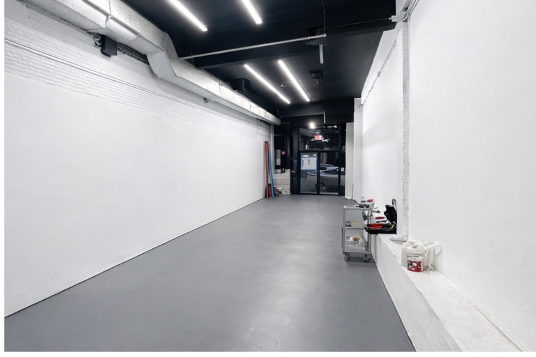 18211-18219 Jamaica Ave, Jamaica, NY for lease Interior Photo- Image 1 of 4