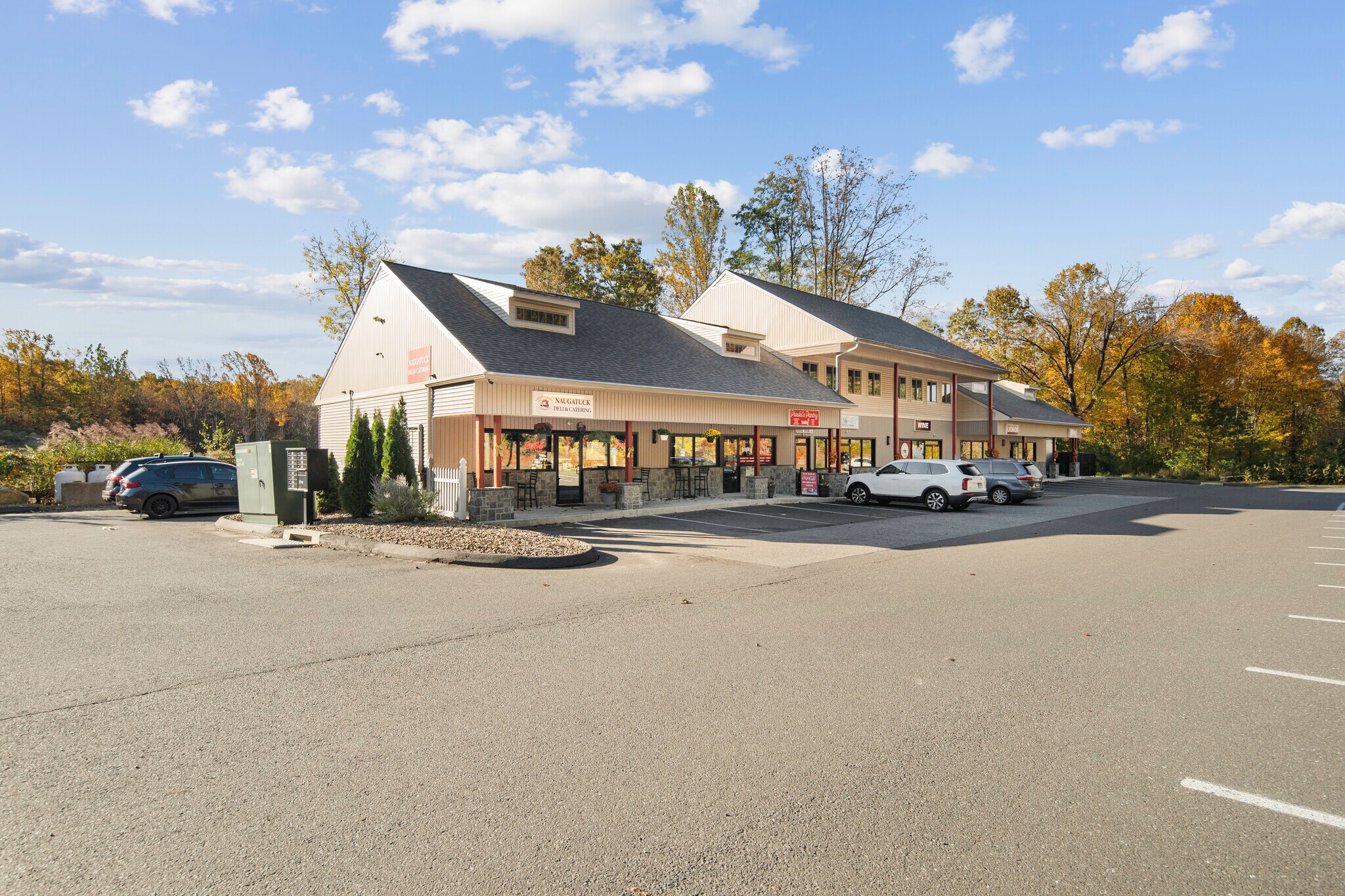 909 Prospect St, Naugatuck, CT for sale Building Photo- Image 1 of 11